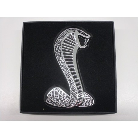 STI Emblem Kühlergrill Subaru